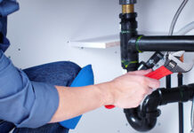 Comment déboucher un évier ? deboucher-evier